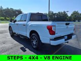 Used 2022 Nissan Titan SV w/ SV Convenience Package image 5