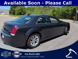 Used 2016 Chrysler 300 Limited w/ Driver Convenience Group image 4