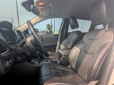 Used 2019 Jeep Cherokee Limited image 2