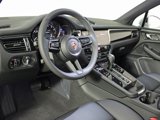 Used 2025 Porsche Macan image 4