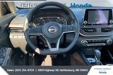 Used 2024 Nissan Altima 2.5 SV image 5