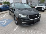 Used 2022 Chrysler Pacifica Touring-L image 3