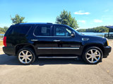 Used 2009 Cadillac Escalade AWD image 4