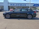 Used 2017 Ford Fusion SE w/ Fusion SE Technology Package image 4