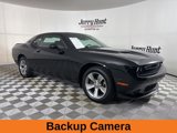 Used 2019 Dodge Challenger SXT image 4