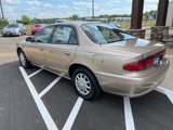 Used 2005 Buick Century Custom image 4
