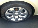 Used 2013 Buick LaCrosse Leather image 2