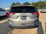 Used 2024 GMC Terrain SLT image 5
