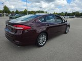 Used 2017 Ford Fusion SE w/ Fusion SE Technology Package image 4