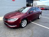 Used 2015 Chrysler 200 Limited w/ Convenience Group image 2