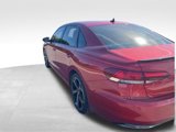 Used 2021 Volkswagen Passat 2.0T R-Line image 4