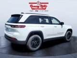 New 2025 Jeep Grand Cherokee Altitude image 5
