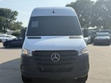 Used 2025 Mercedes-Benz Sprinter 2500 image 2