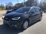 Used 2022 Chrysler Pacifica Touring-L image 4