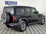 Used 2018 Jeep Wrangler Unlimited Sahara image 5