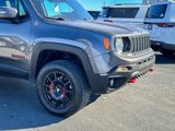 Used 2016 Jeep Renegade Trailhawk image 3