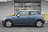 Used 2009 MINI Cooper Hardtop w/ Premium Pkg image 2