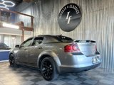 Used 2013 Dodge Avenger SE image 4