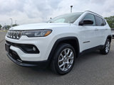 Used 2022 Jeep Compass Latitude image 3