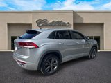 Used 2021 Volkswagen Atlas Cross Sport SE w/ Panoramic Sunroof Package image 3