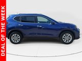 Used 2018 Nissan Rogue SV image 2
