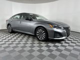 Used 2024 Nissan Altima 2.5 SV image 2