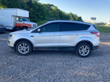 Used 2017 Ford Escape SE image 2