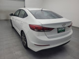 Used 2017 Hyundai Elantra SE image 5