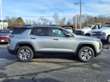 New 2025 Chevrolet Equinox LT image 2