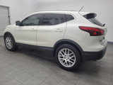 Used 2018 Nissan Rogue Sport SL image 3