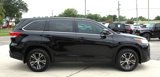 Used 2019 Toyota Highlander LE image 6