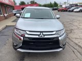 Used 2018 Mitsubishi Outlander SE image 2