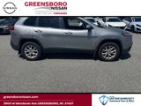 Used 2016 Jeep Cherokee Latitude w/ Cold Weather Group image 2