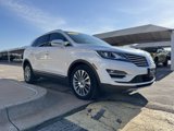 Used 2017 Lincoln MKC Reserve image 3