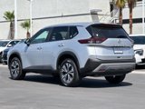 Used 2023 Nissan Rogue SV image 5