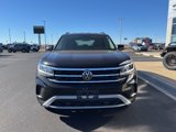 Used 2023 Volkswagen Atlas SE image 2