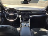 Used 2023 Jeep Grand Cherokee L Laredo image 6