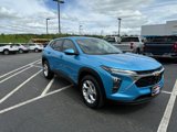 Used 2025 Chevrolet Trax LS w/ LS Convenience Package image 3