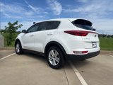 Used 2018 Kia Sportage LX image 2