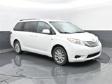 Used 2016 Toyota Sienna LE image 3