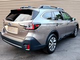 Used 2022 Subaru Outback Premium image 6
