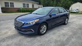 Used 2017 Hyundai Sonata SE image 2