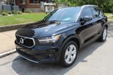 Used 2022 Volvo XC40 T5 Momentum image 3