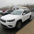 Certified 2020 Jeep Cherokee Latitude Plus w/ Cold Weather Group image 3