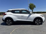 Used 2020 Nissan Kicks SV image 3