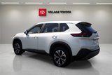 Used 2023 Nissan Rogue SV image 3