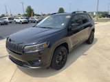 Used 2023 Jeep Cherokee Altitude Lux image 4