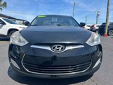 Used 2013 Hyundai Veloster w/ Style Pkg image 3