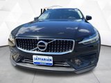 Used 2020 Volvo V60 T5 Cross Country w/ Protection Package Premier image 2