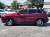 Certified 2019 Jeep Cherokee Latitude Plus w/ Cold Weather Group image 4